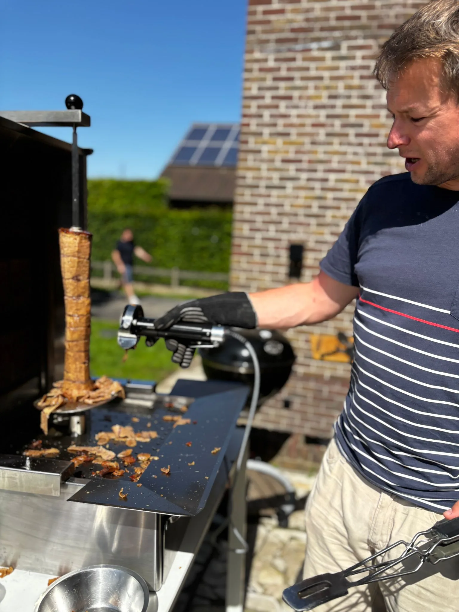 Pita en kebab van het spit van de vleesbobijn voor jouw feest in Deerlijk