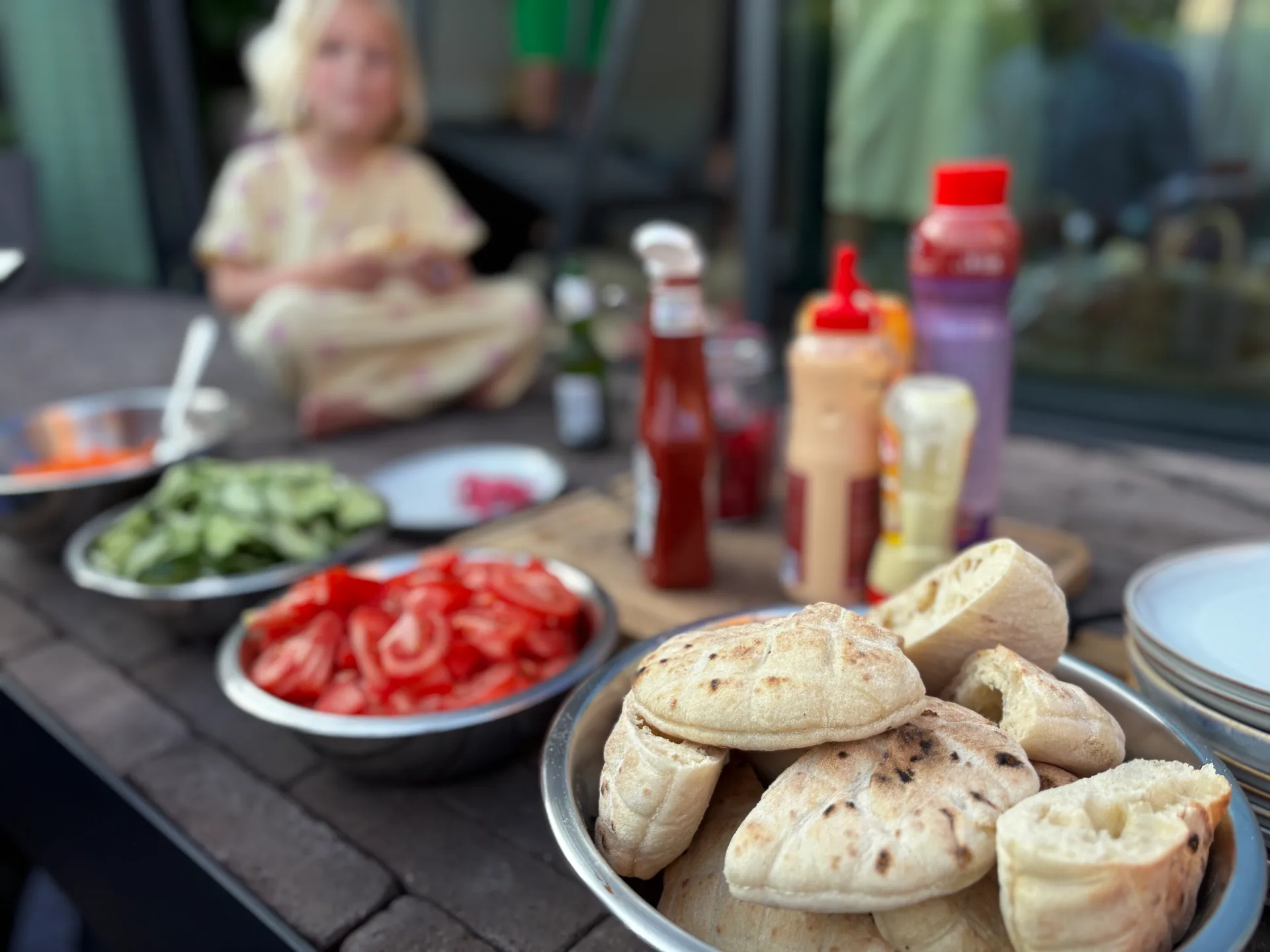 Pita en kebab van het spit van de vleesbobijn voor jouw feest in Deerlijk